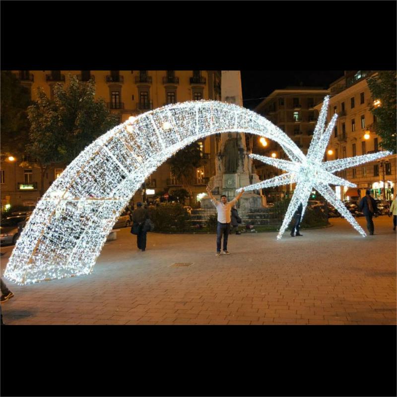 Giant Pre-Lit LED Walk-Through Shooting Star Arch