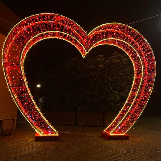 Giant Pre-Lit LED Arch Walk-Through Heart