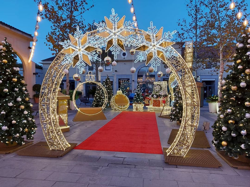 Giant Pre-Lit LED Walk-Through Snowflake Arch