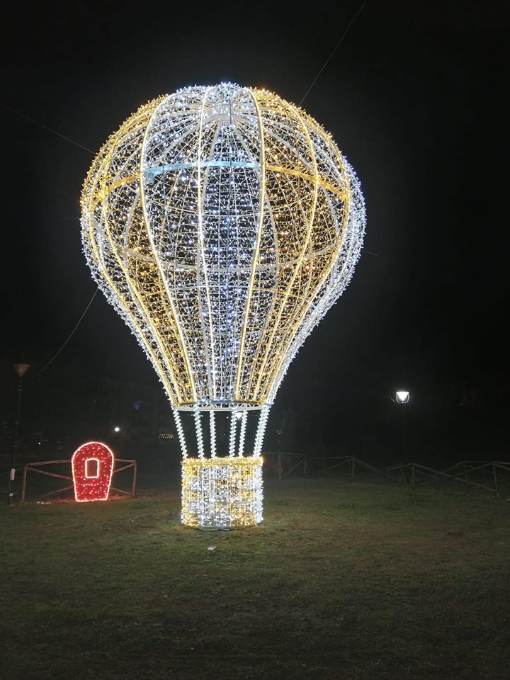 Giant Pre-Lit LED Hot Air Balloon