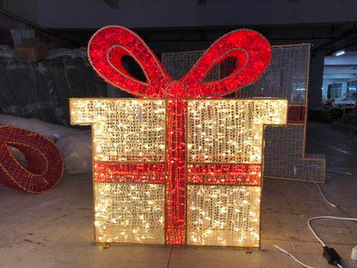 Lighted Christmas gift box. LED and great for outdoor and indoor use!